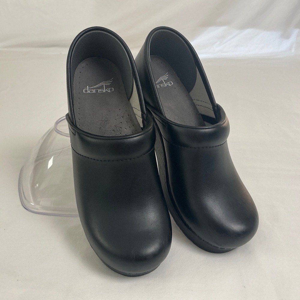 Dansko Professional Black Leather Clogs Womens Slip On Work Shoes